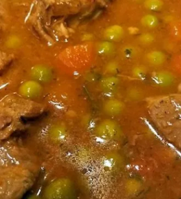 Croatian green peas stew with beef/lumb (Grašak sa mesom)