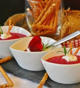 Beet Dip (Mutabal Shawandar)